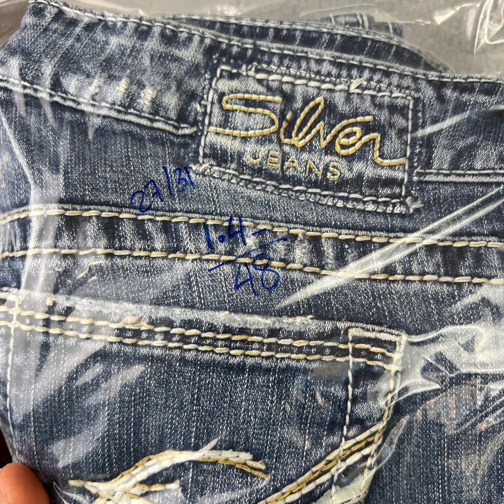 Silver Jeans Co Frances Low Rise Bootcut Distressed Medium Wash Jeans 27x31 - Picture 11 of 11